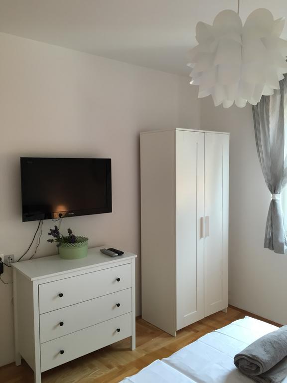 Apartments Papalinna By Moro Malinska Δωμάτιο φωτογραφία