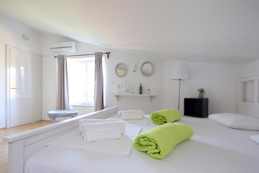 Apartments Papalinna By Moro Malinska Εξωτερικό φωτογραφία